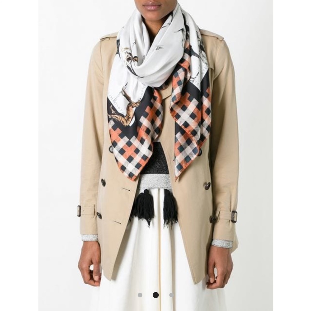Sold!STELLA MCCARTNEY Dog Printed silk-twill scarf